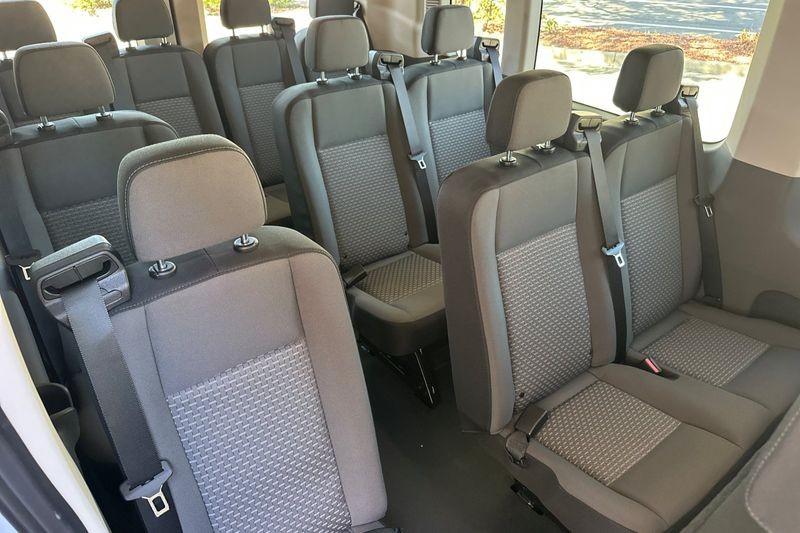 Ford Transit-350 Vehicle Full-screen Gallery Image 15