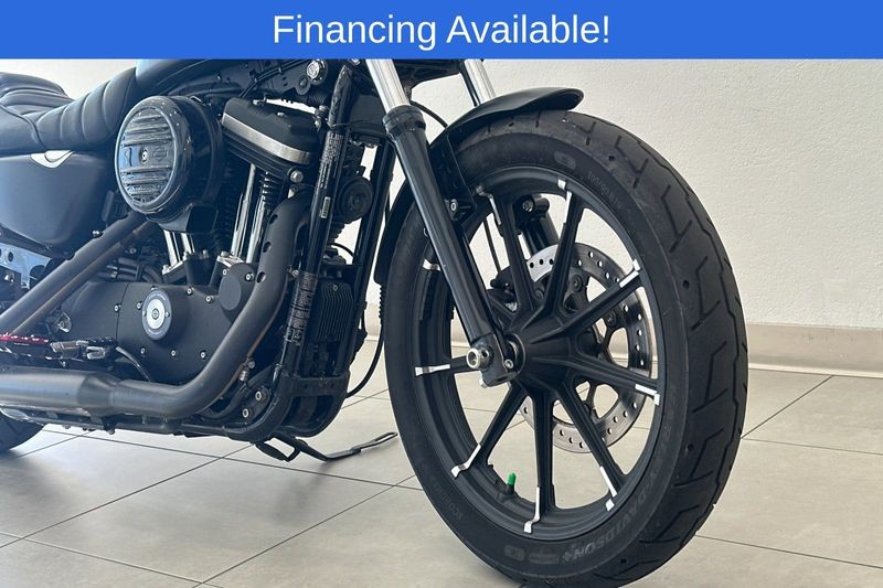 Harley-Davidson Sportster Vehicle Full-screen Gallery Image 03