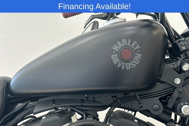 Harley-Davidson Sportster Vehicle Full-screen Gallery Image 08