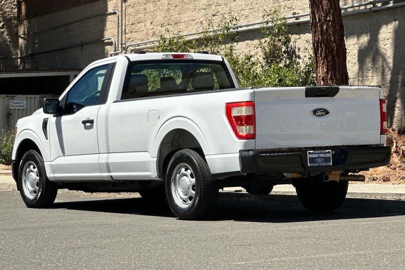 Ford F-150 Vehicle Full-screen Gallery Image 05