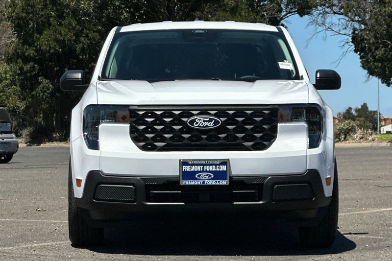 Ford Maverick Vehicle Full-screen Gallery Image 08