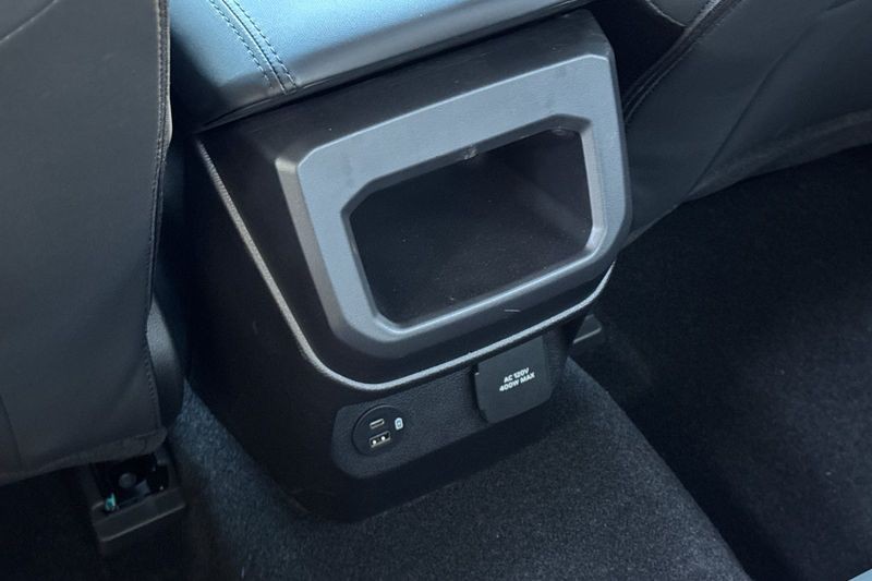 Ford Ranger Vehicle Full-screen Gallery Image 13