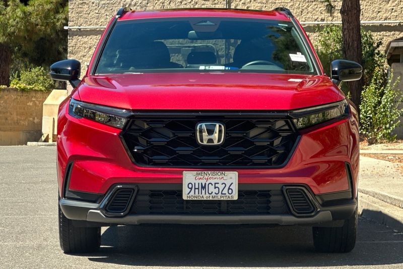Honda CR-V Hybrid Vehicle Full-screen Gallery Image 09