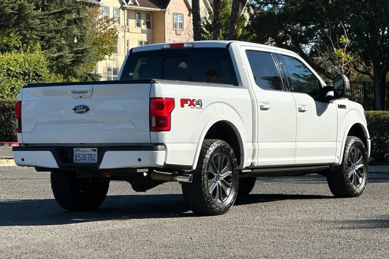 Ford F-150 Vehicle Full-screen Gallery Image 03