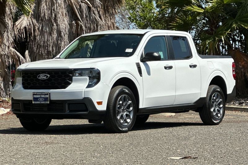Ford Maverick Vehicle Full-screen Gallery Image 07
