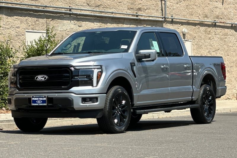 Ford F-150 Vehicle Full-screen Gallery Image 07