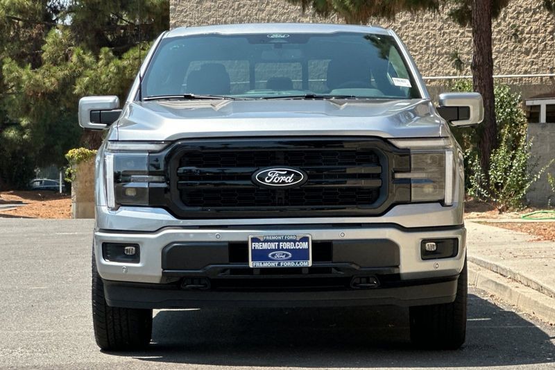 Ford F-150 Vehicle Full-screen Gallery Image 08
