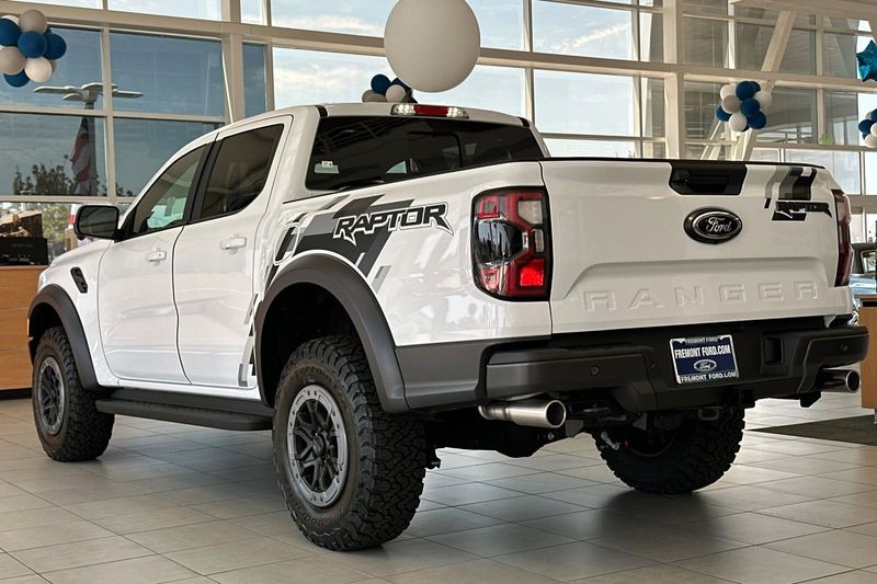 Ford Ranger Vehicle Full-screen Gallery Image 05