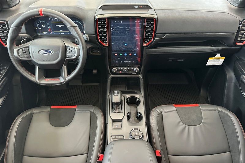 Ford Ranger Vehicle Full-screen Gallery Image 14