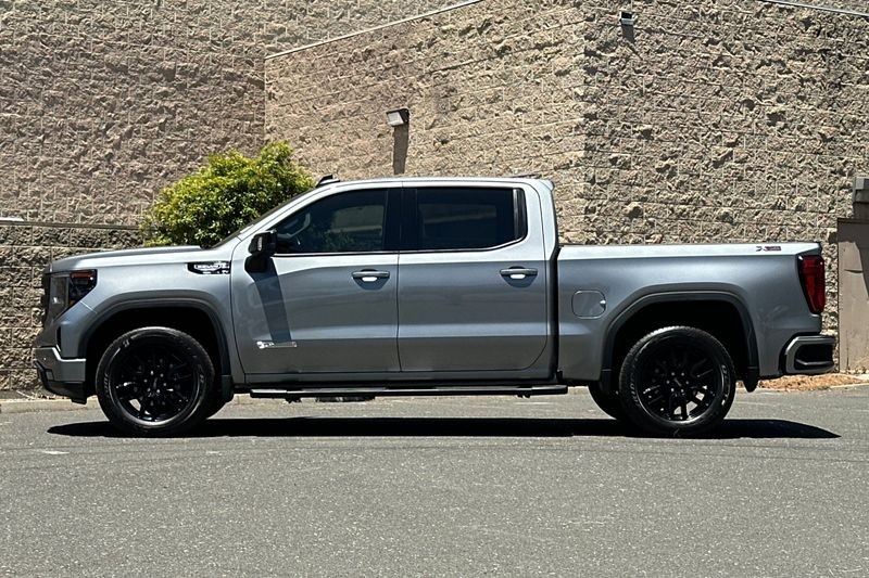 GMC Sierra 1500 Vehicle Full-screen Gallery Image 07