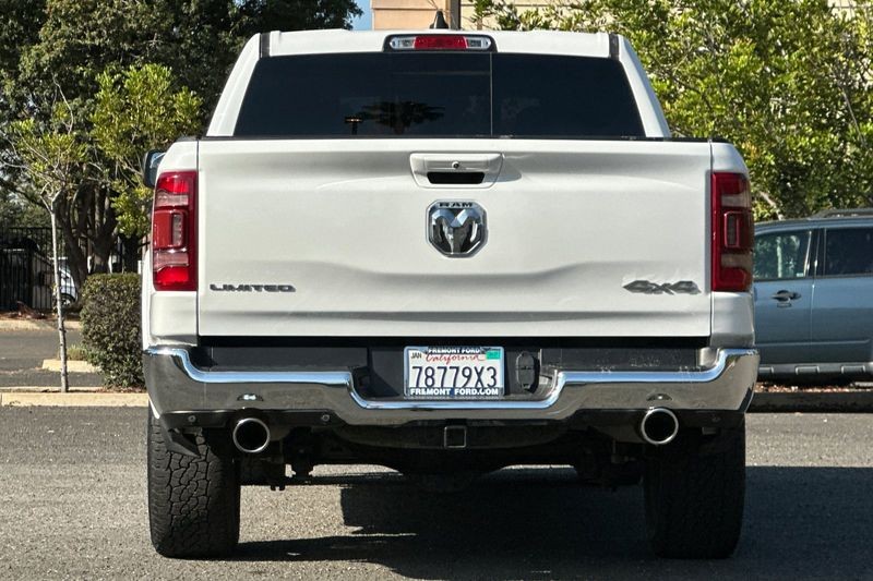 Ram 1500 Vehicle Full-screen Gallery Image 04