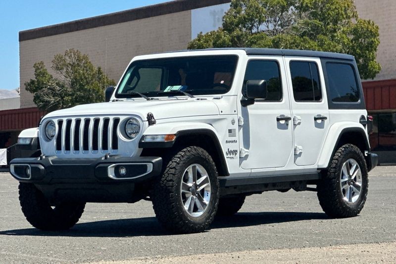 Jeep Wrangler Vehicle Full-screen Gallery Image 08