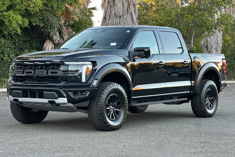 Ford F-150 Vehicle Full-screen Gallery Image 07