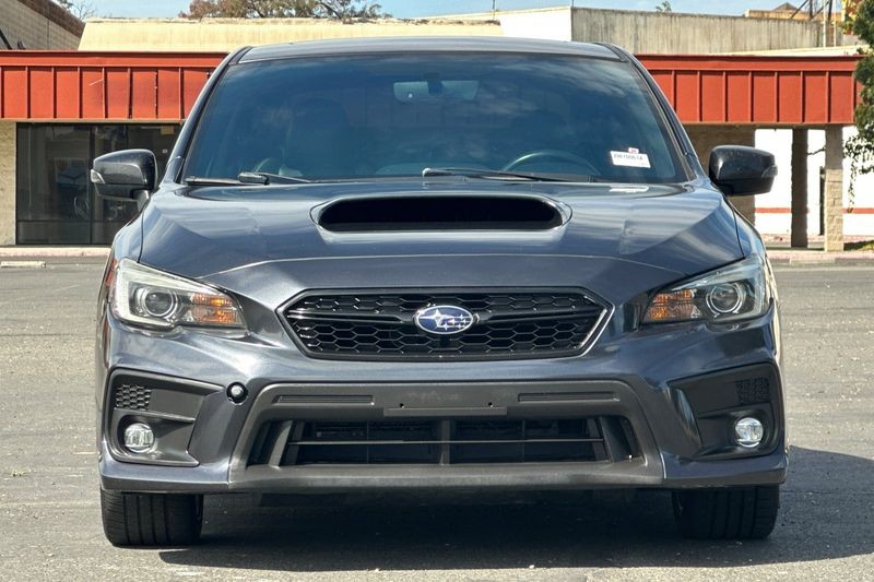 Subaru WRX Vehicle Full-screen Gallery Image 09