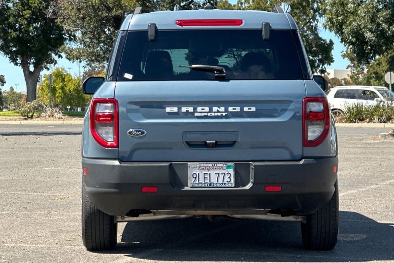 Ford Bronco Sport Vehicle Full-screen Gallery Image 04