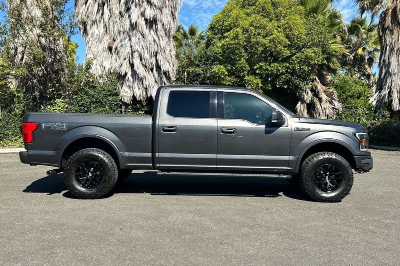 Ford F-150 Vehicle Full-screen Gallery Image 02