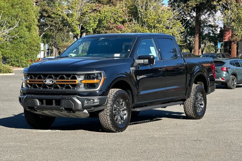 Ford F-150 Vehicle Full-screen Gallery Image 07