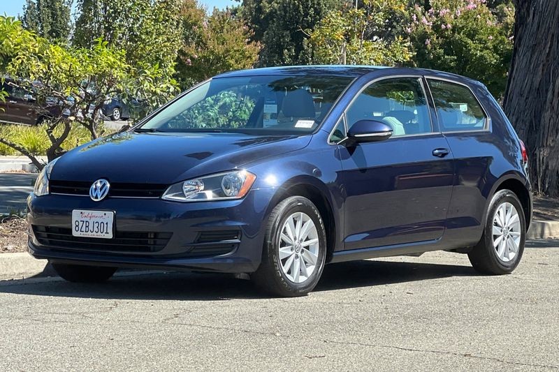 Volkswagen Golf Vehicle Full-screen Gallery Image 07