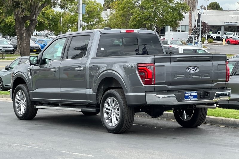 Ford F-150 Vehicle Full-screen Gallery Image 05