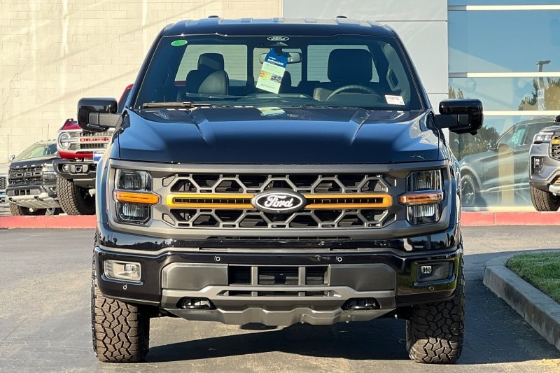 Ford F-150 Vehicle Full-screen Gallery Image 08