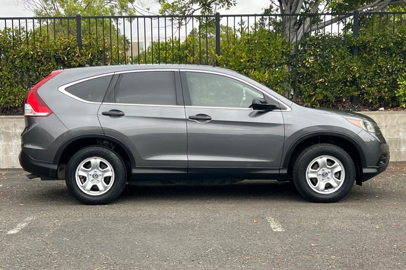 Honda CR-V Vehicle Full-screen Gallery Image 02
