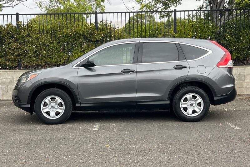 Honda CR-V Vehicle Full-screen Gallery Image 06