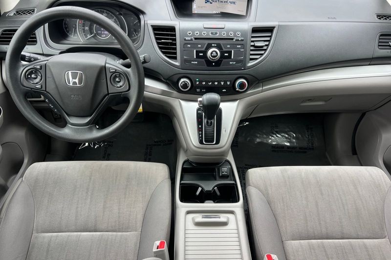 Honda CR-V Vehicle Full-screen Gallery Image 14