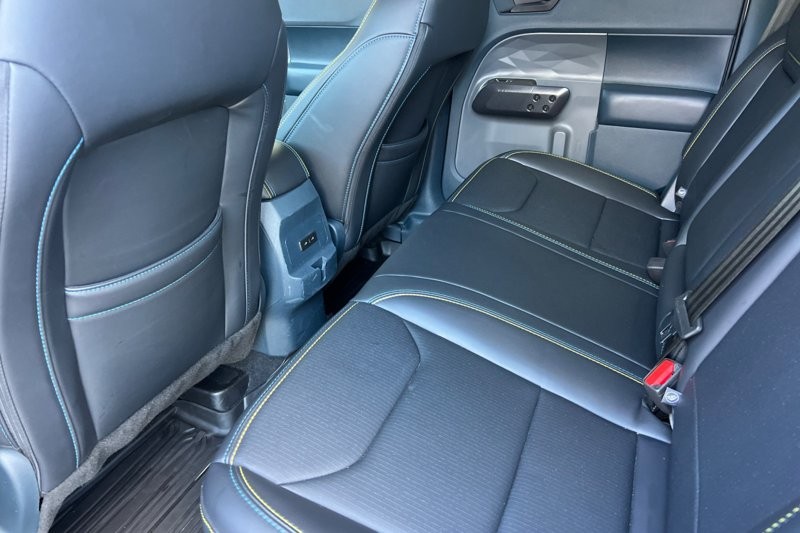 Ford Maverick Vehicle Full-screen Gallery Image 14