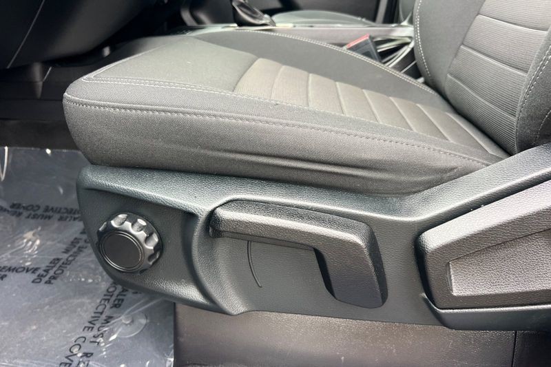 Ford Ranger Vehicle Full-screen Gallery Image 13