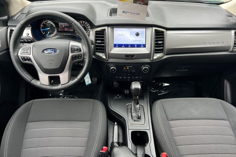Ford Ranger Vehicle Full-screen Gallery Image 15