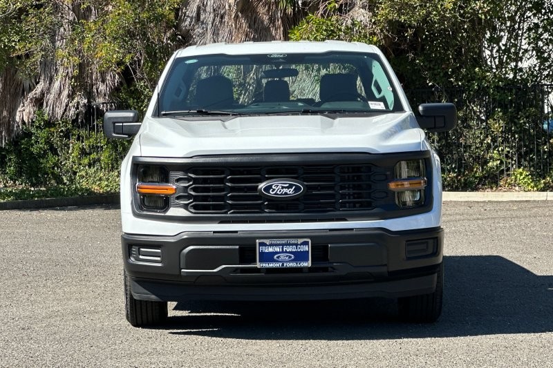Ford F-150 Vehicle Full-screen Gallery Image 08