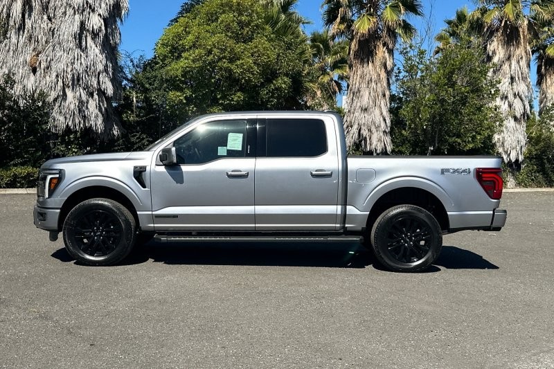 Ford F-150 Vehicle Full-screen Gallery Image 06