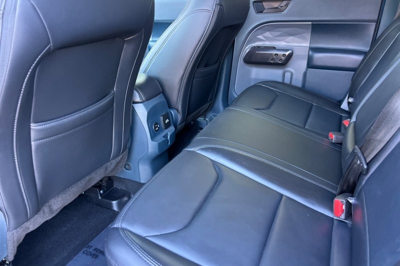 Ford Maverick Vehicle Full-screen Gallery Image 14
