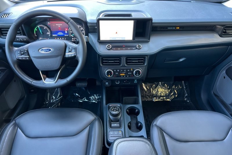 Ford Maverick Vehicle Full-screen Gallery Image 15
