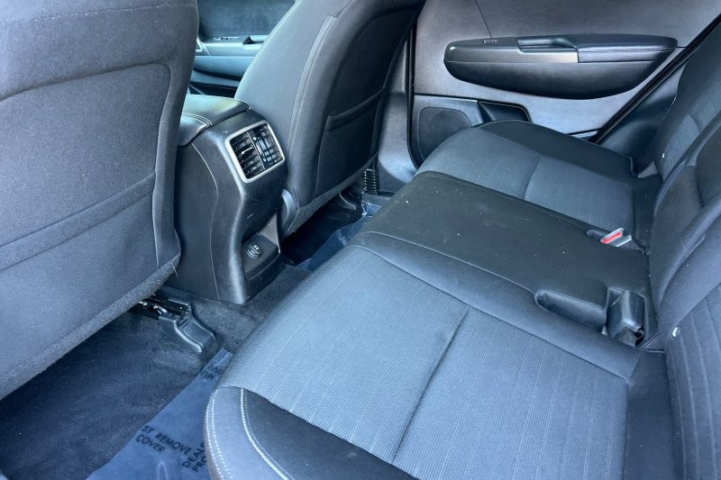 Kia Sportage Vehicle Full-screen Gallery Image 14