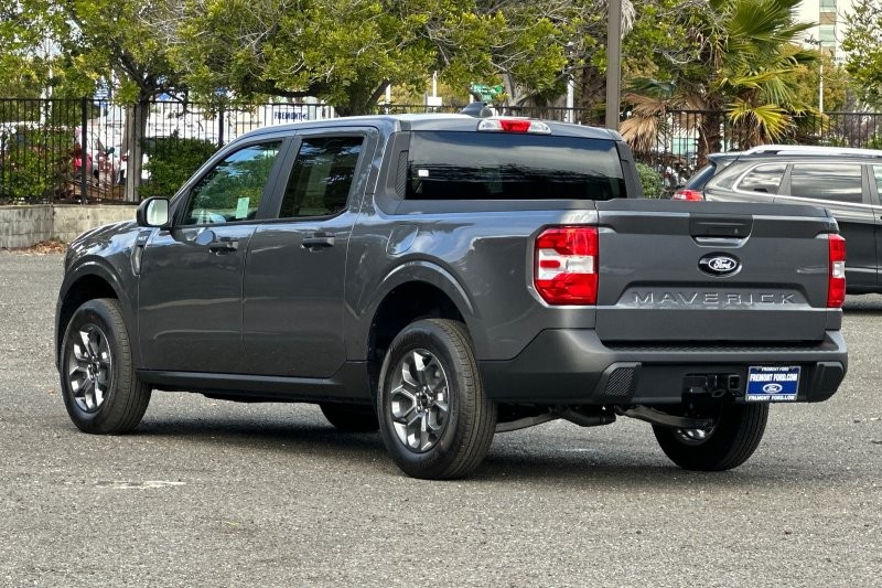 Ford Maverick Vehicle Full-screen Gallery Image 05