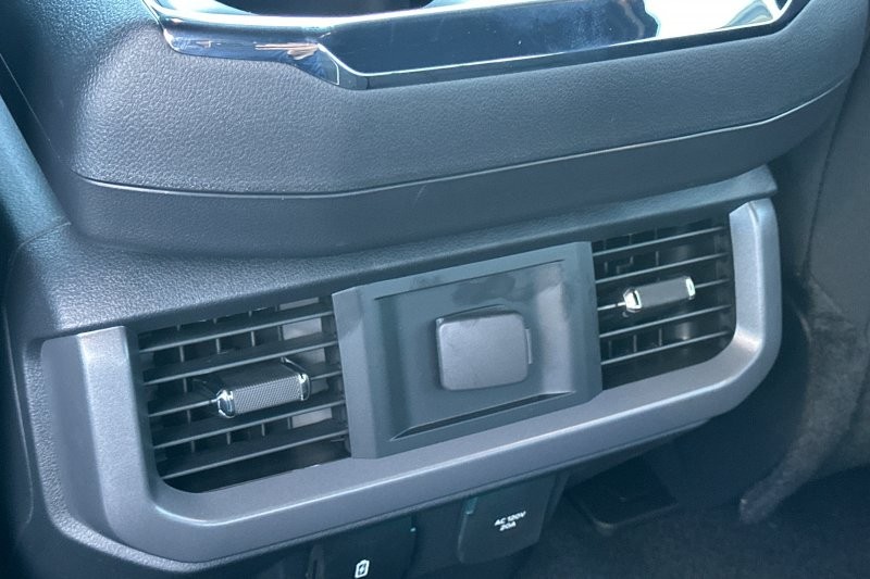 Ford F-150 Vehicle Full-screen Gallery Image 13