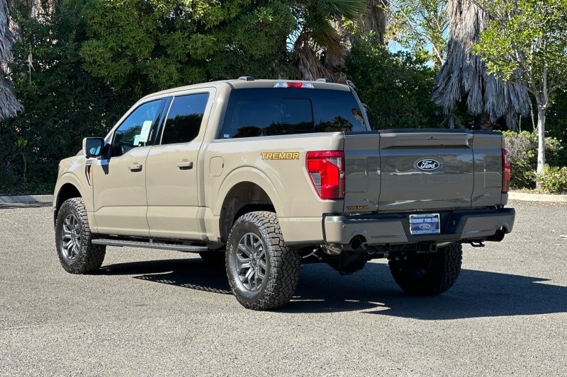 Ford F-150 Vehicle Full-screen Gallery Image 05