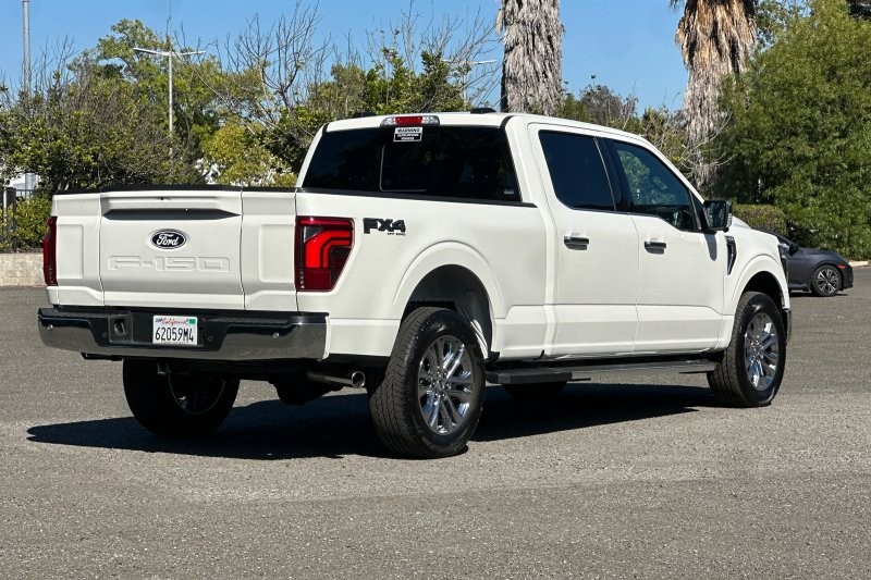 Ford F-150 Vehicle Full-screen Gallery Image 03