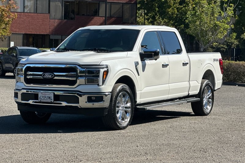 Ford F-150 Vehicle Full-screen Gallery Image 08