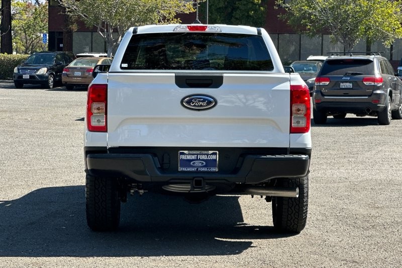 Ford Ranger Vehicle Full-screen Gallery Image 04