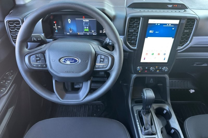 Ford Ranger Vehicle Full-screen Gallery Image 14