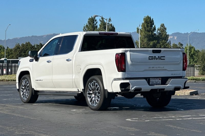 GMC Sierra 1500 Vehicle Full-screen Gallery Image 05