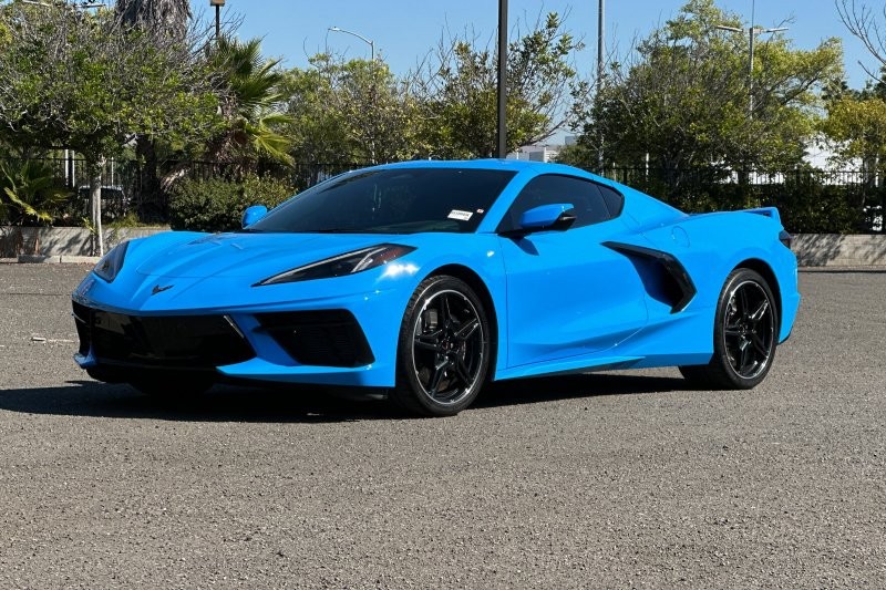 Chevrolet Corvette Vehicle Full-screen Gallery Image 08