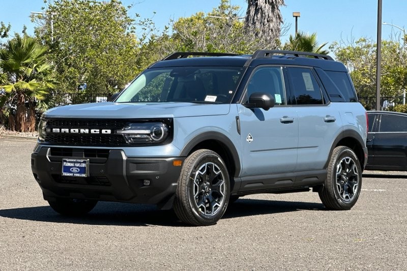 Ford Bronco Sport Vehicle Full-screen Gallery Image 07