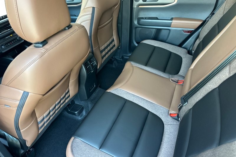Ford Bronco Sport Vehicle Full-screen Gallery Image 12