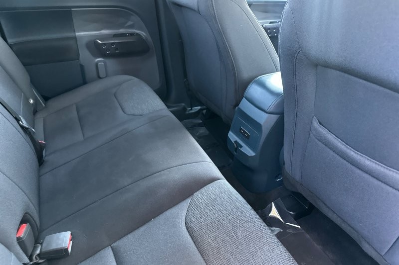 Ford Maverick Vehicle Full-screen Gallery Image 15
