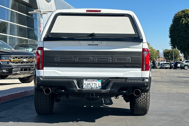 Ford F-150 Vehicle Full-screen Gallery Image 04