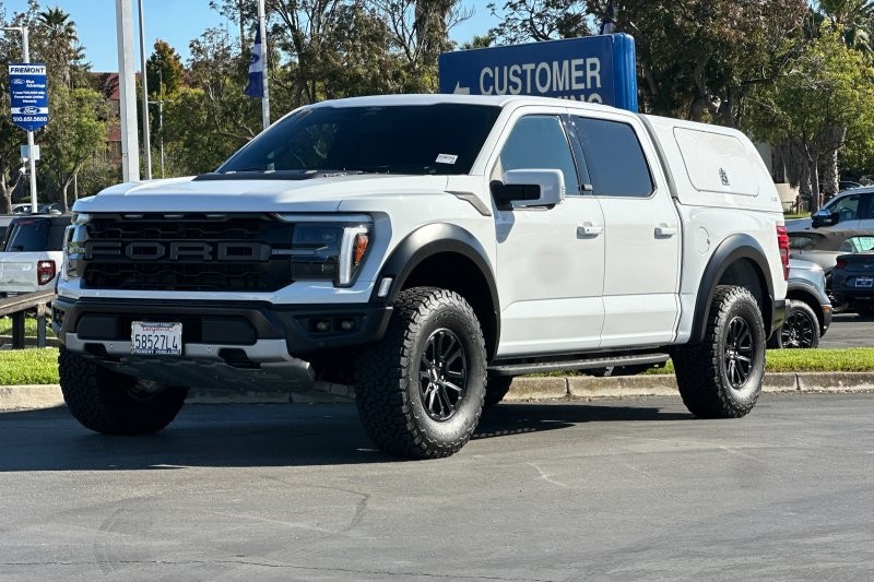 Ford F-150 Vehicle Full-screen Gallery Image 08