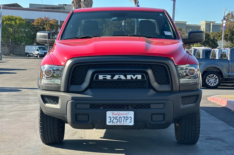 Ram 1500 Classic Vehicle Full-screen Gallery Image 09